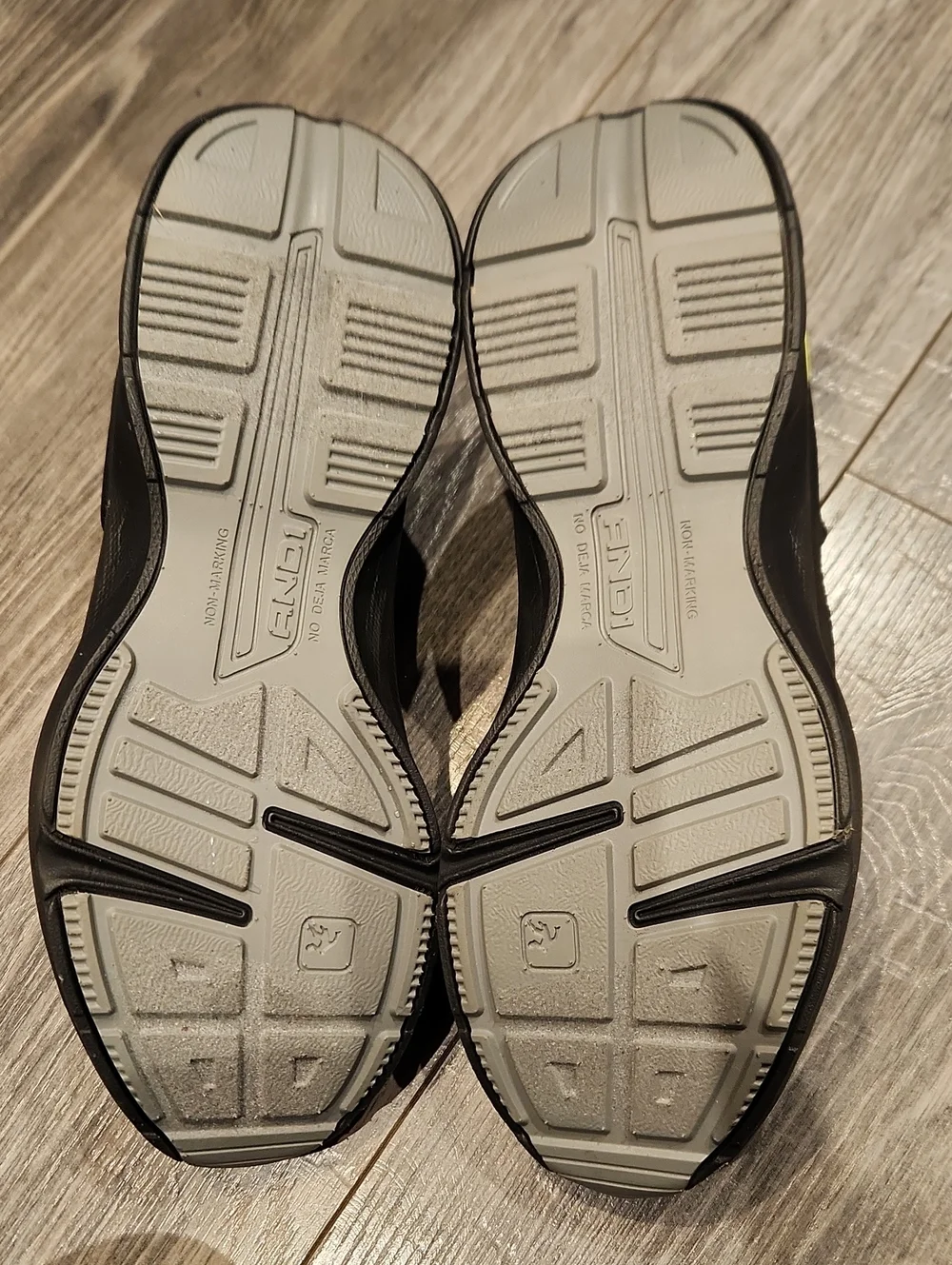 Like New And 1 w/memory Foam Men's Sz 10 Slip-on Sneakers